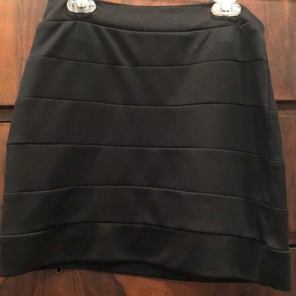 black pencil skirt